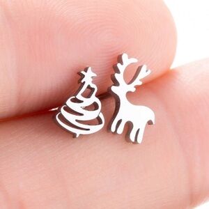 5 items for $25 SALE!! Must be Bundled to Ship